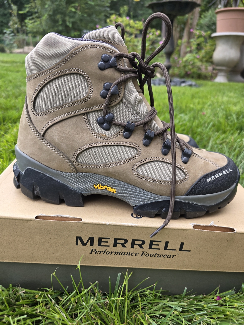 Merrell Sawtooth Men's Hiking Boots Brown US 8 Like New